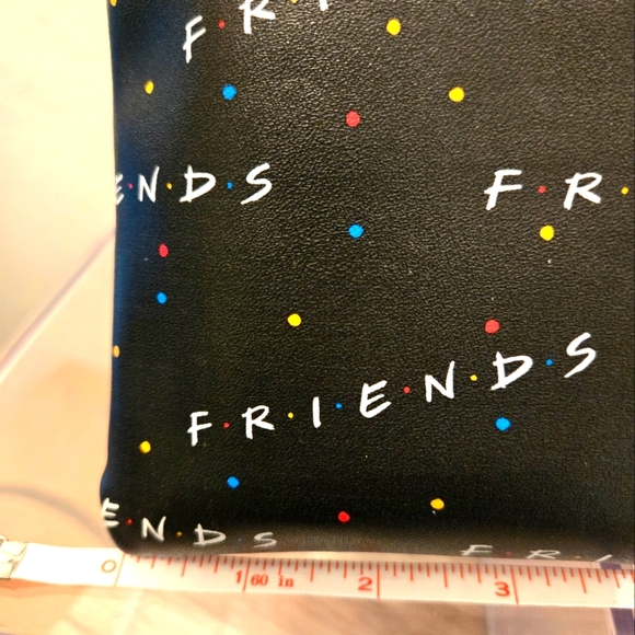 Friends TV Series Cosmetic Bag. • NEW w/Tag - Picture 2 of 10